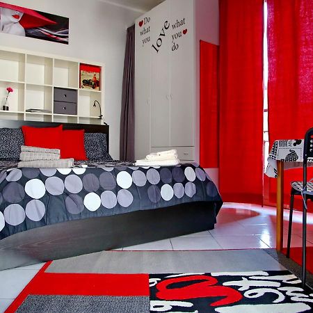 Bnbutler - Col Di Lana - Navigli Apartment - Darsena Мілан Екстер'єр фото