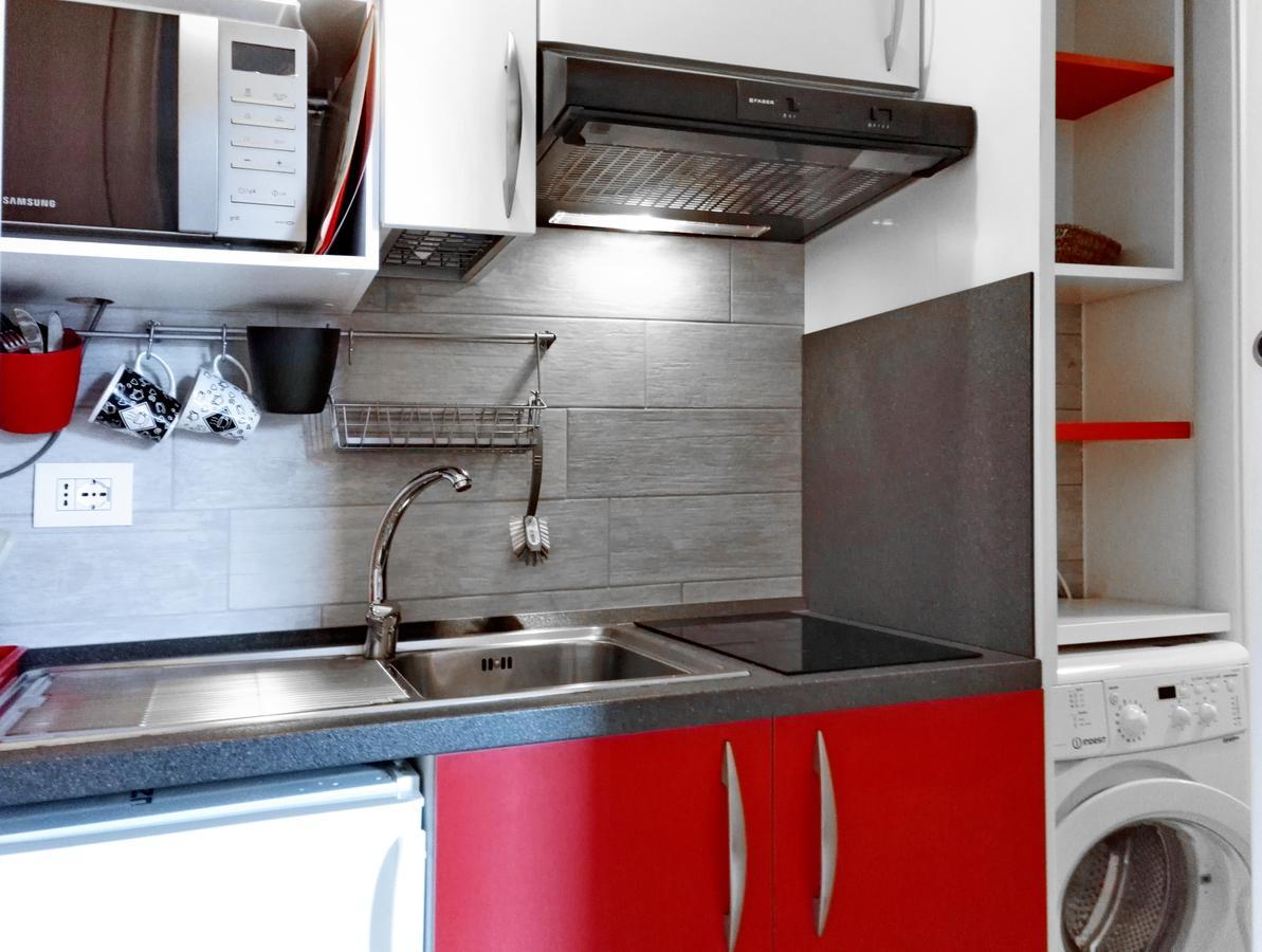 Bnbutler - Col Di Lana - Navigli Apartment - Darsena Мілан Екстер'єр фото